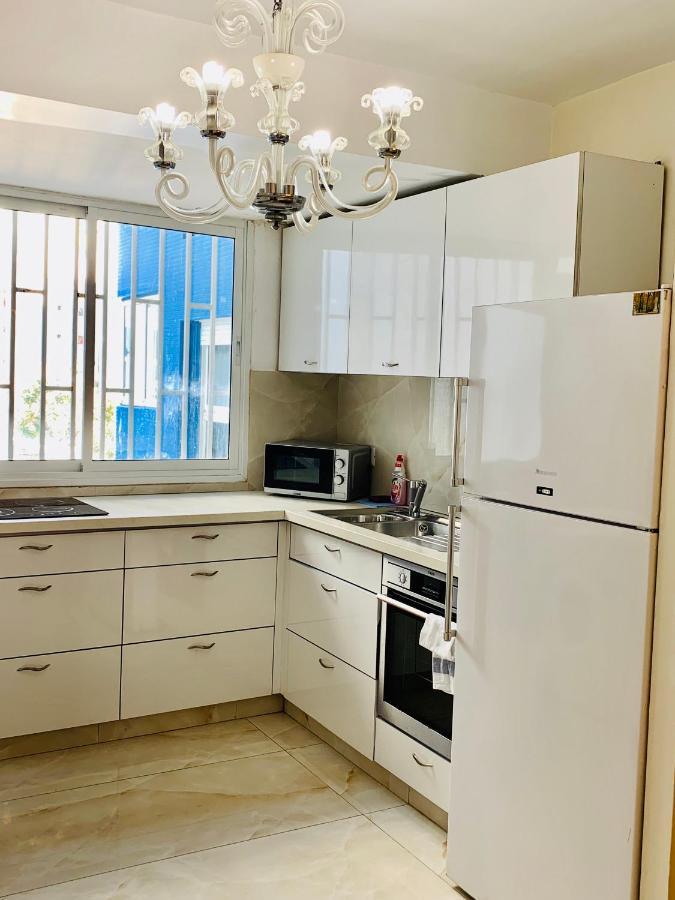 Royal Beach Front Apartments Νετάνια Εξωτερικό φωτογραφία