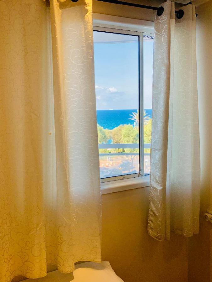 Royal Beach Front Apartments Νετάνια Εξωτερικό φωτογραφία