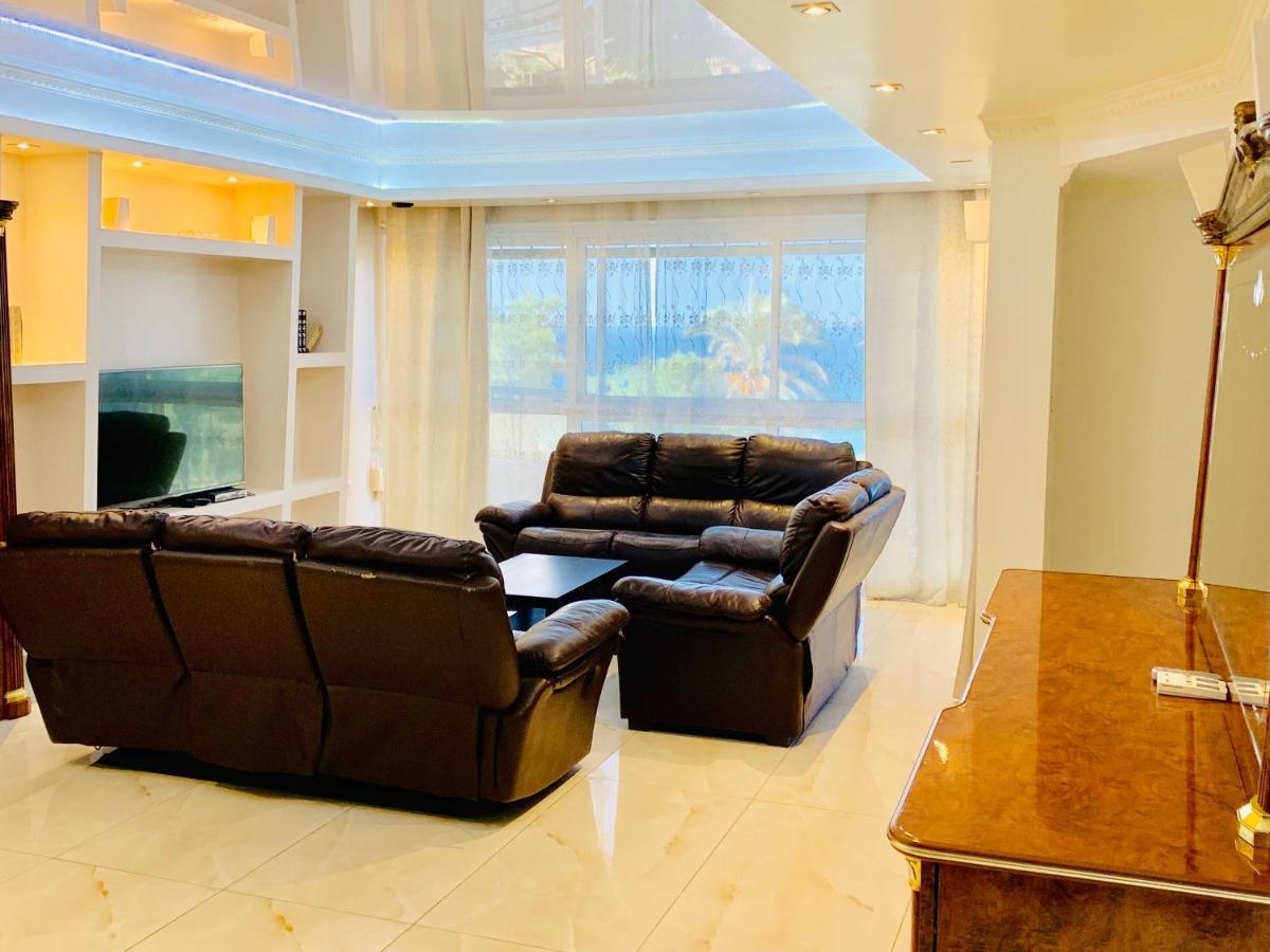 Royal Beach Front Apartments Νετάνια Εξωτερικό φωτογραφία